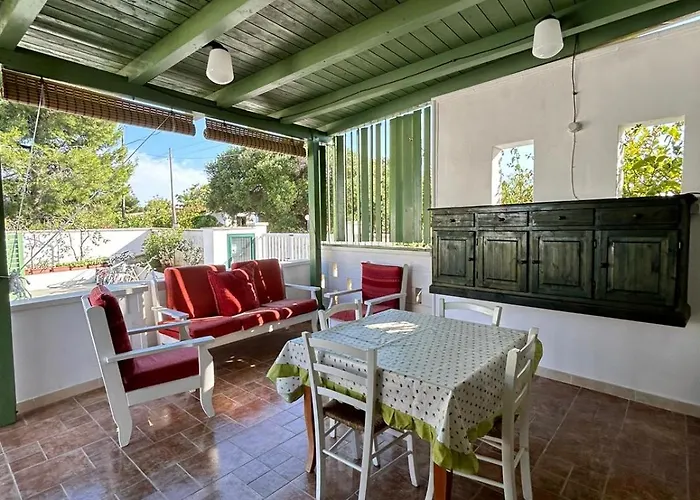 Apart-hotel Lamandia 3*